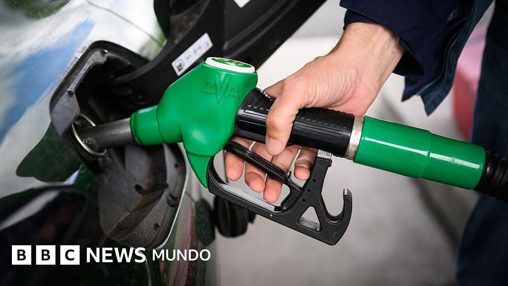 Los precios del petróleo se desploman después de que Irán anunciara la reapertura del estrecho de Ormuz