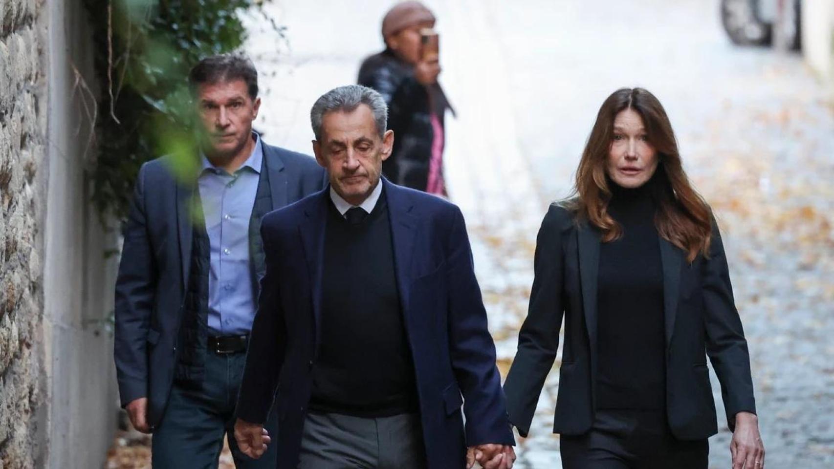 La Fiscalía pide enviar a juicio a Sarkozy y Carla Bruni por presionar a un testigo clave del caso de la financiación libia