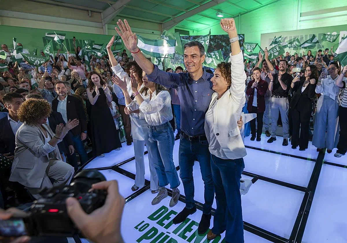 Montero pone al PSOE como «única alternativa» contra el «desmantelamiento» de lo público: «Vamos a rescatar la sanidad»