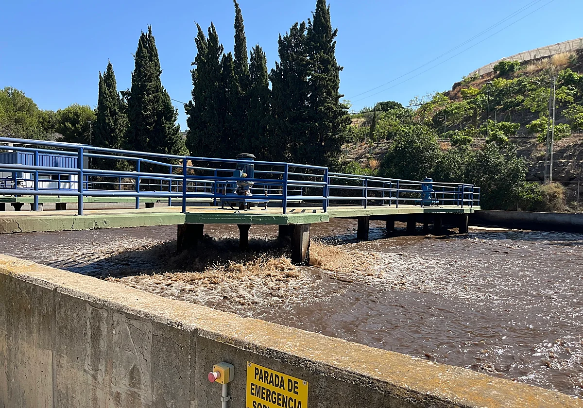 Polémica en Torrox por la capacidad de las depuradoras en pleno crecimiento del litoral