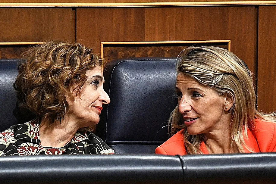 Hacienda se abre a elevar la exención del salario mínimo y acerca la subida al 3,1%