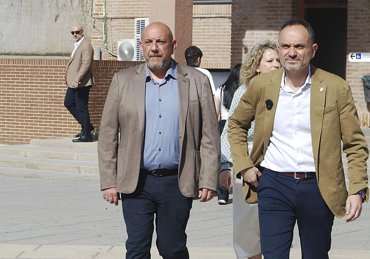 El alcalde de Móstoles rechaza dimitir pese a la admisión de la querella por acoso sexual