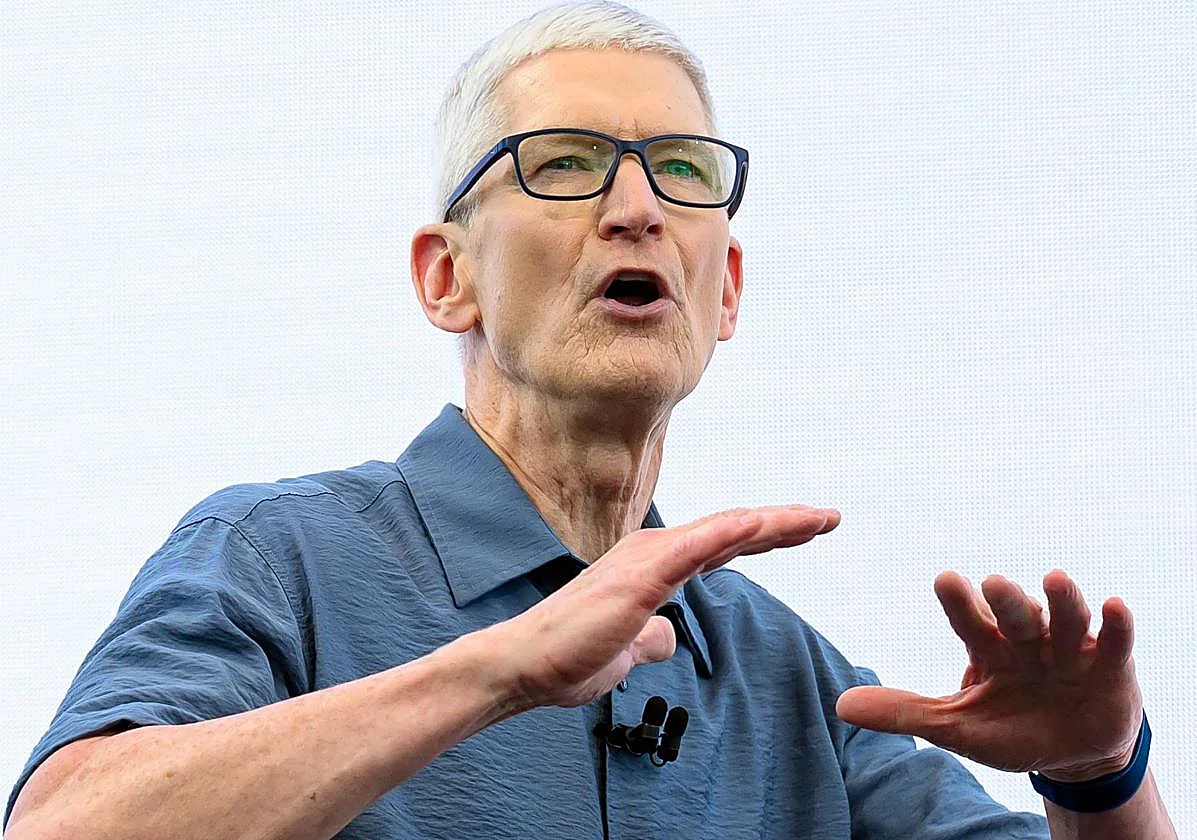 Apple cierra la etapa de Tim Cook como CEO y coloca a John Ternus al frente