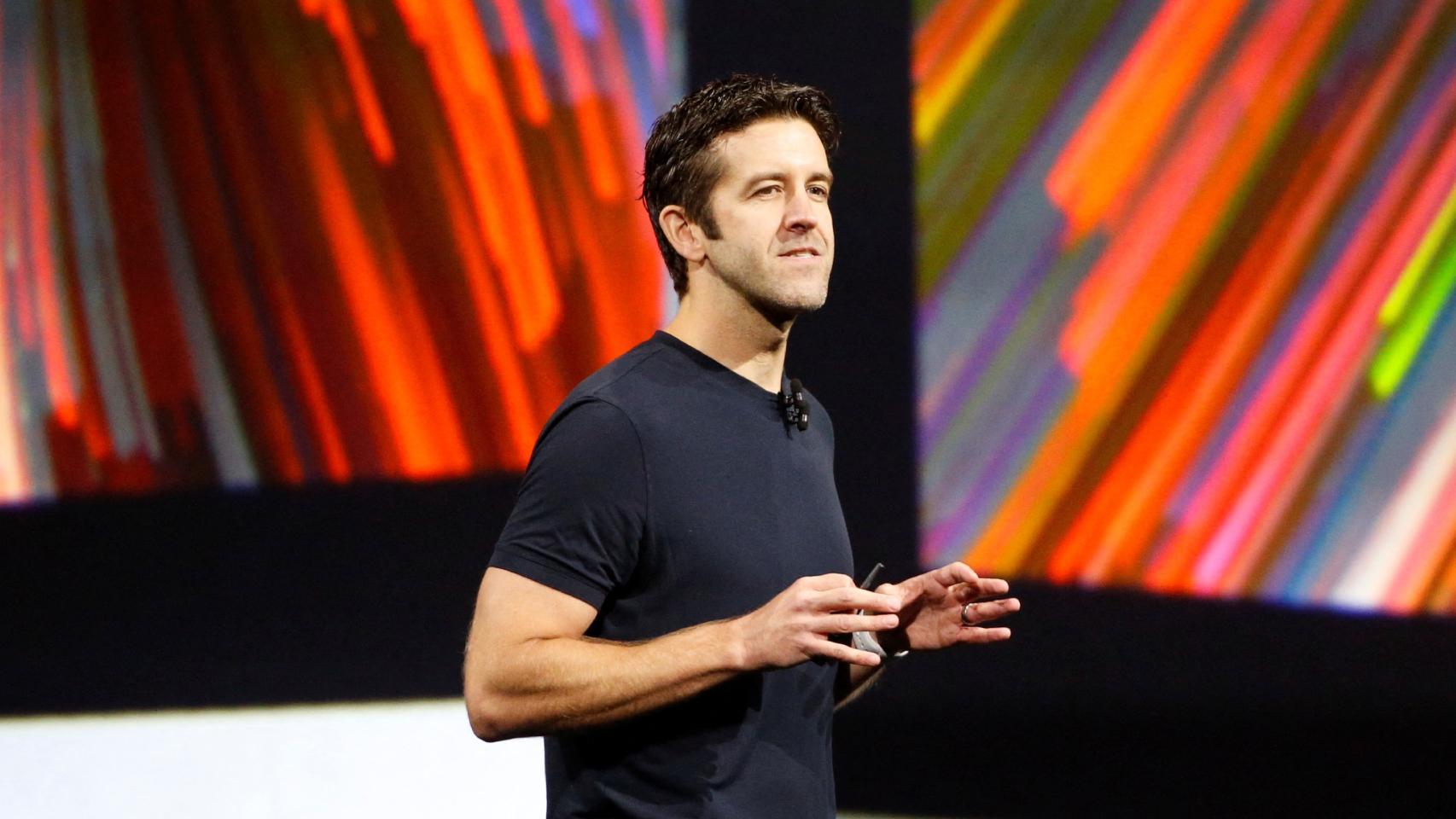 Los retos de John Ternus como nuevo CEO de Apple: de preservar el legado de Tim Cook a una mayor innovación