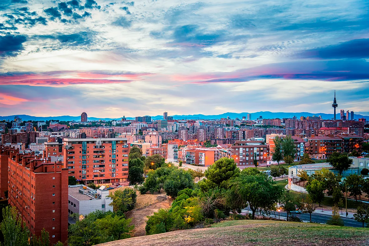 Madrid da luz verde esta semana a una nueva ley para construir 18.000 viviendas protegidas en cuatro años
