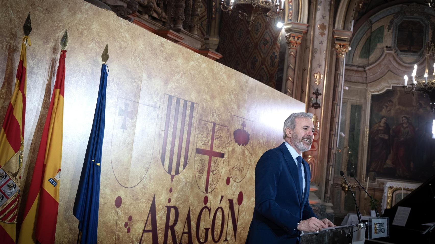 Azcón habla ya de "las últimas horas de gobierno en funciones" en Aragón: el pacto PP y Vox, cada vez más cerca