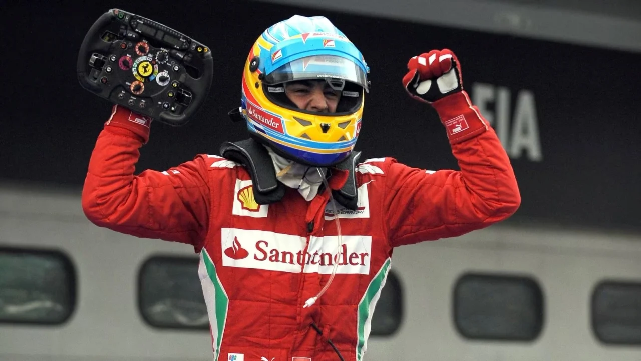 Un expiloto de F1 dicta sentencia sobre Alonso en Ferrari: "Es lo más cerca que un piloto ha estado de la perfección"