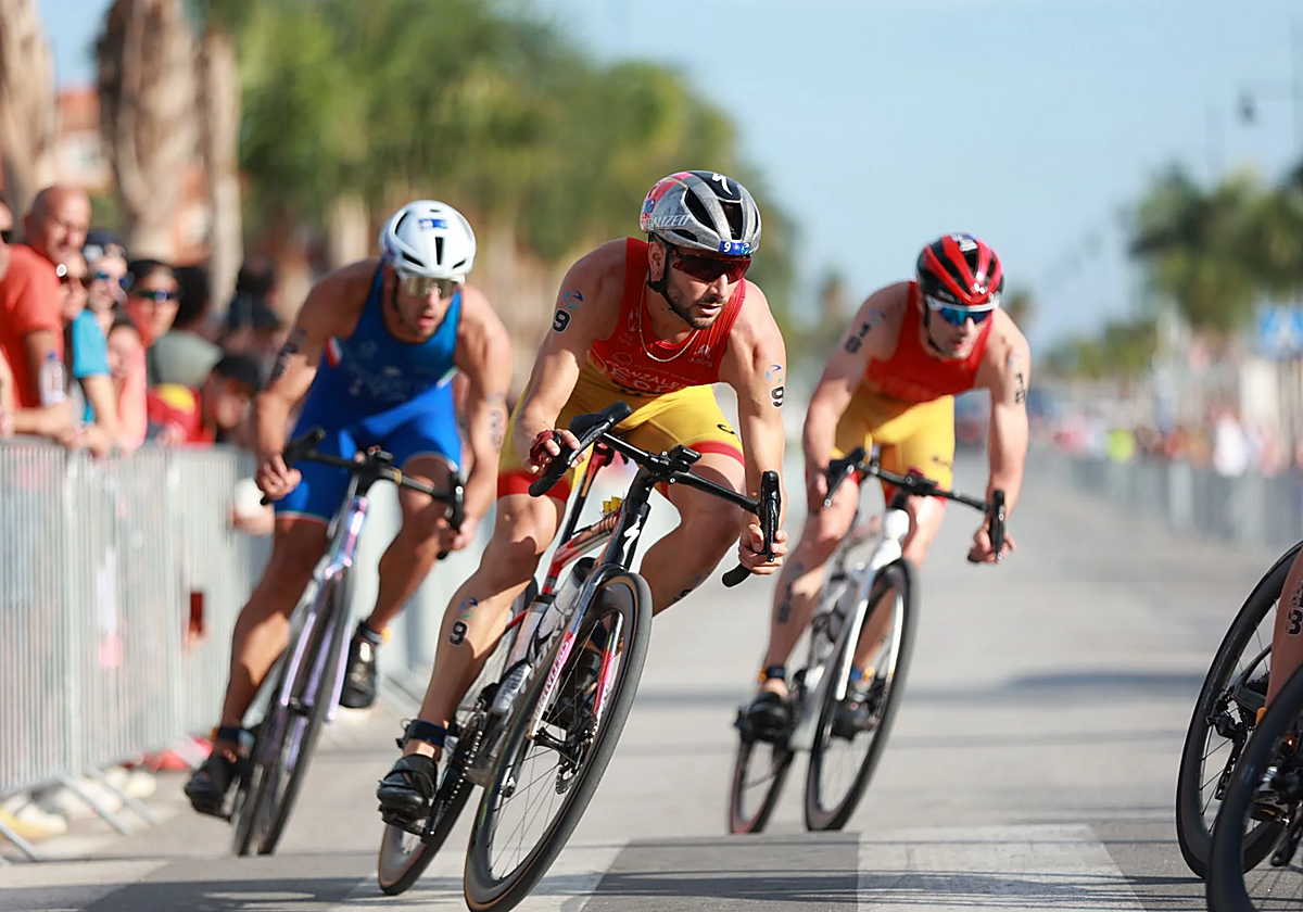 La élite continental de triatlón tiene una cita este sábado en Torremolinos