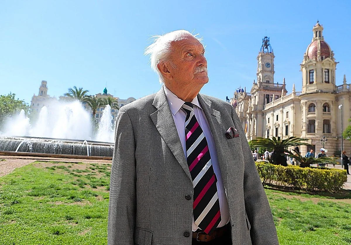 The Leicester lad who taught Spain how to drink like a Brit