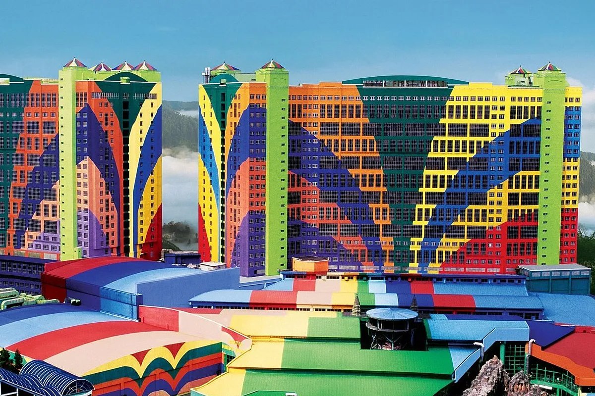 Este es el hotel más grande del mundo con 7.000 habitaciones y dos parques temáticos