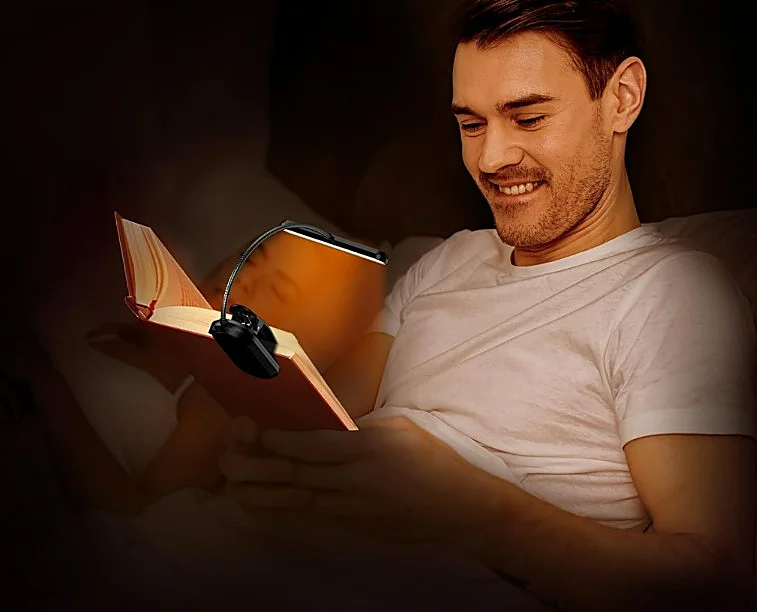 Lee en cualquier parte gracias a estas lámparas de lectura portátiles