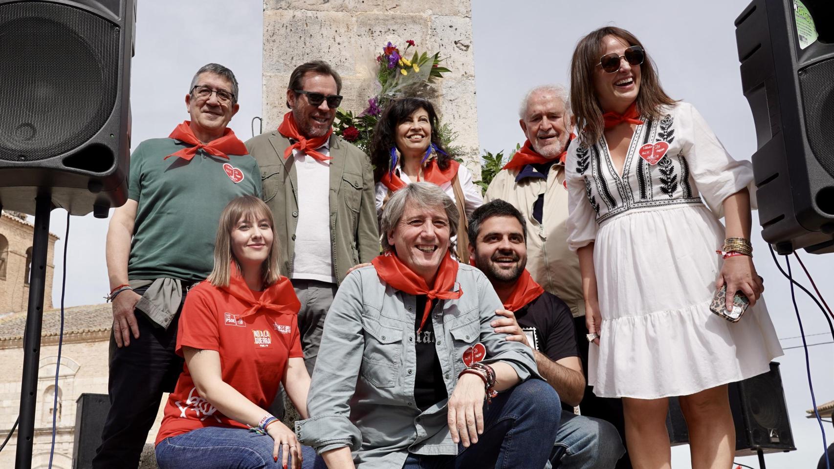 Óscar Puente y Patxi López alertan en Villalar de los pactos "inhumanos" de PP-VOX: "CyL sin inmigración se desangraría"