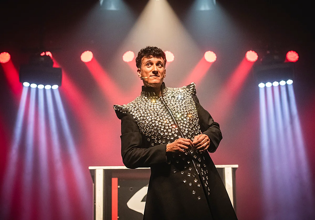 El ilusionismo con sello de autor llega al Teatro del Soho con Mag Lari