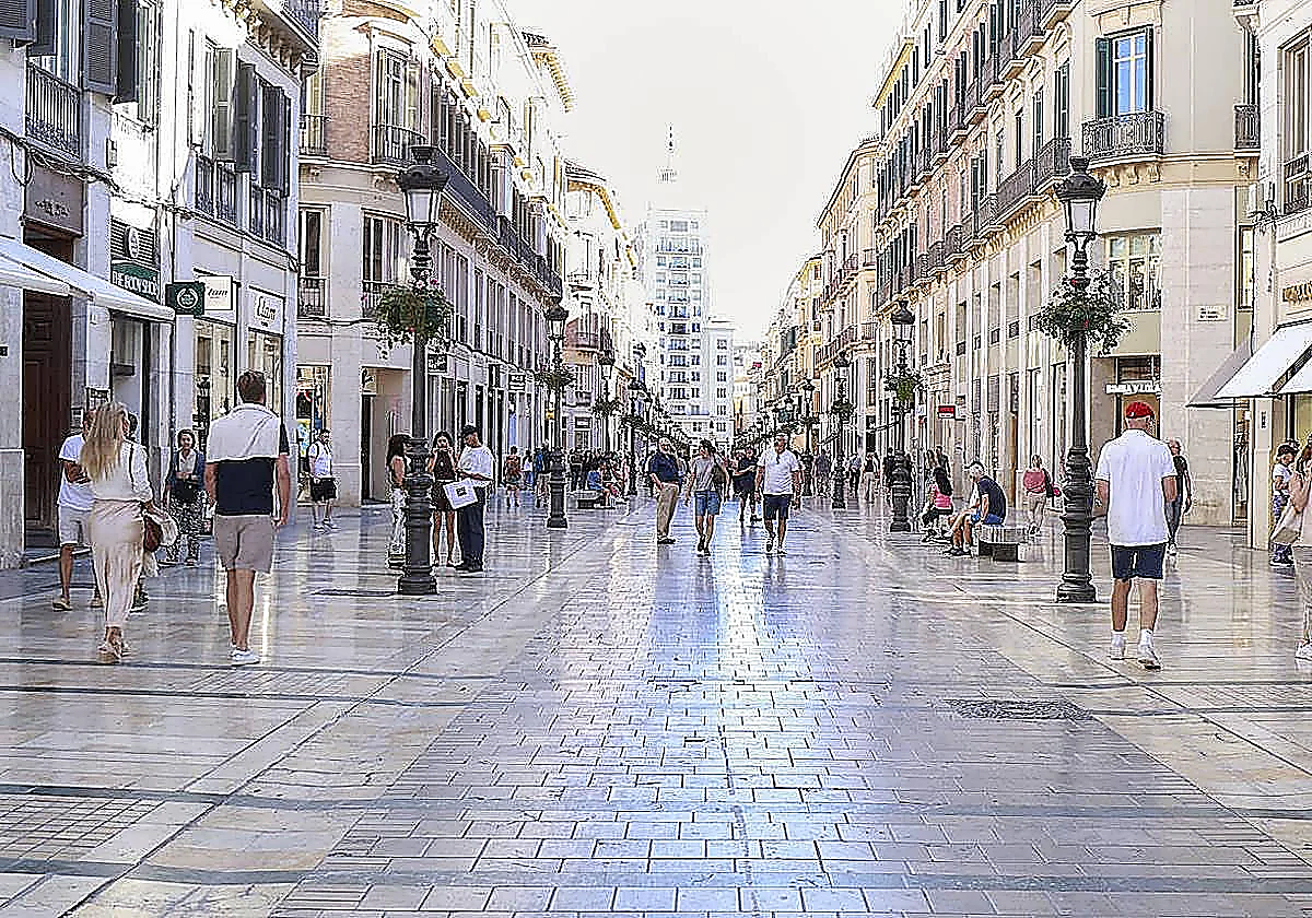 Rents on Malaga's Calle Larios hit new record: 30,000 euros per month for 100 square metres