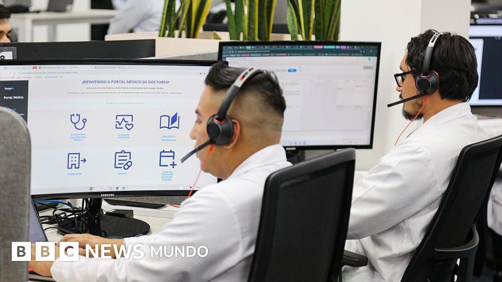 "Somos un experimento social": las críticas y las dudas que genera la IA que impulsa Bukele para gestionar la salud en El Salvador