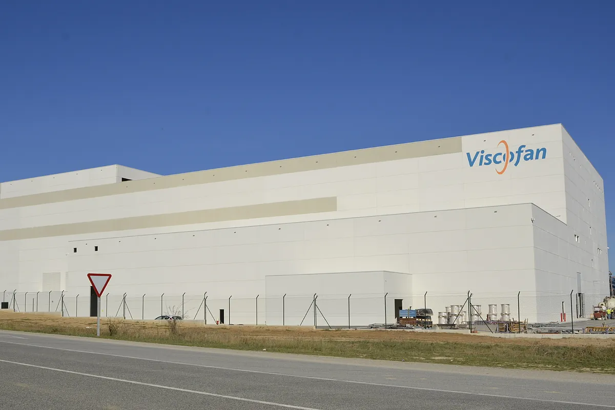 Viscofan eleva un 7,4% su beneficio hasta marzo y se prepara para incrementos de costes por la crisis de Oriente Medio