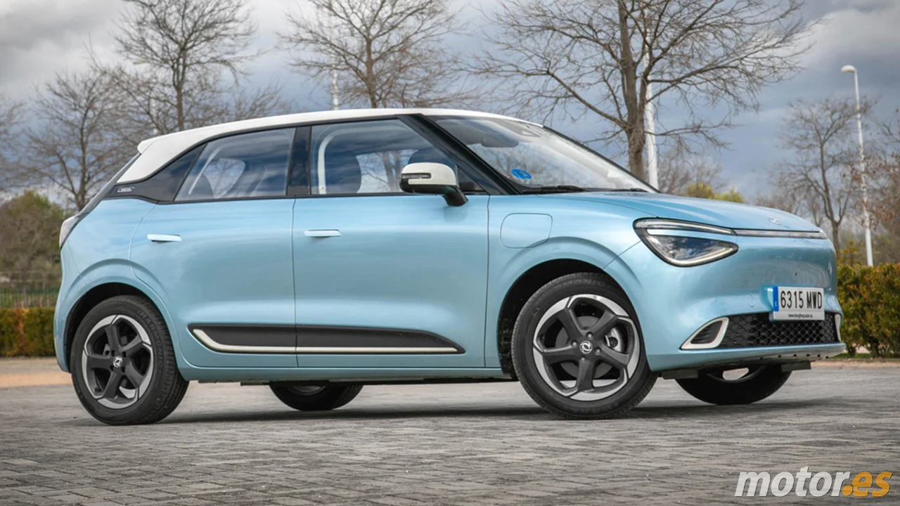 Con 4.700 € de rebaja, pone al Renault 5 contra las cuerdas por precio y sorprende al BYD Dolphin Surf con su espacioso interior