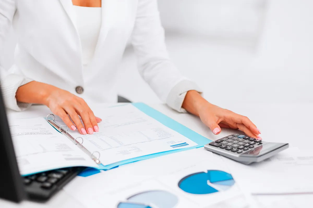 Renta 2025: ¿Qué son los rendimientos de capital mobiliario y qué gastos son deducibles?