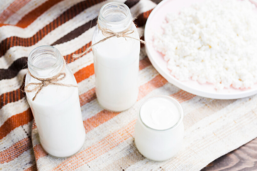 Llevamos años creyendo que el yogur era el mejor probiótico. La ciencia está coronando ahora al kéfir