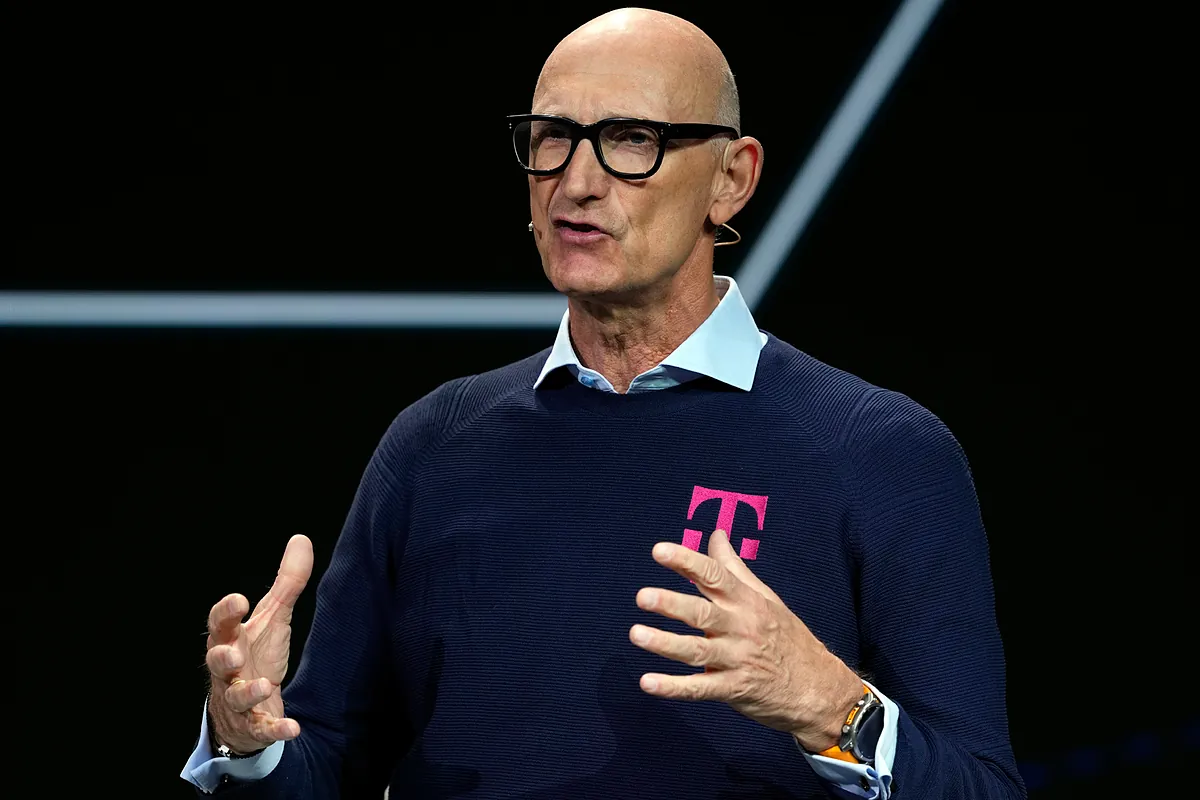 El CEO de Deutsche Telekom se prepara para la batalla por cerrar una megafusión en Estados Unidos