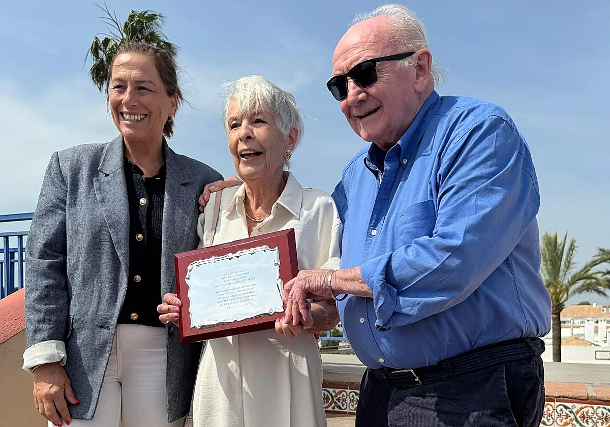 British campaigner returns to Costa del Sol for tribute to the '100s of lives' she saved