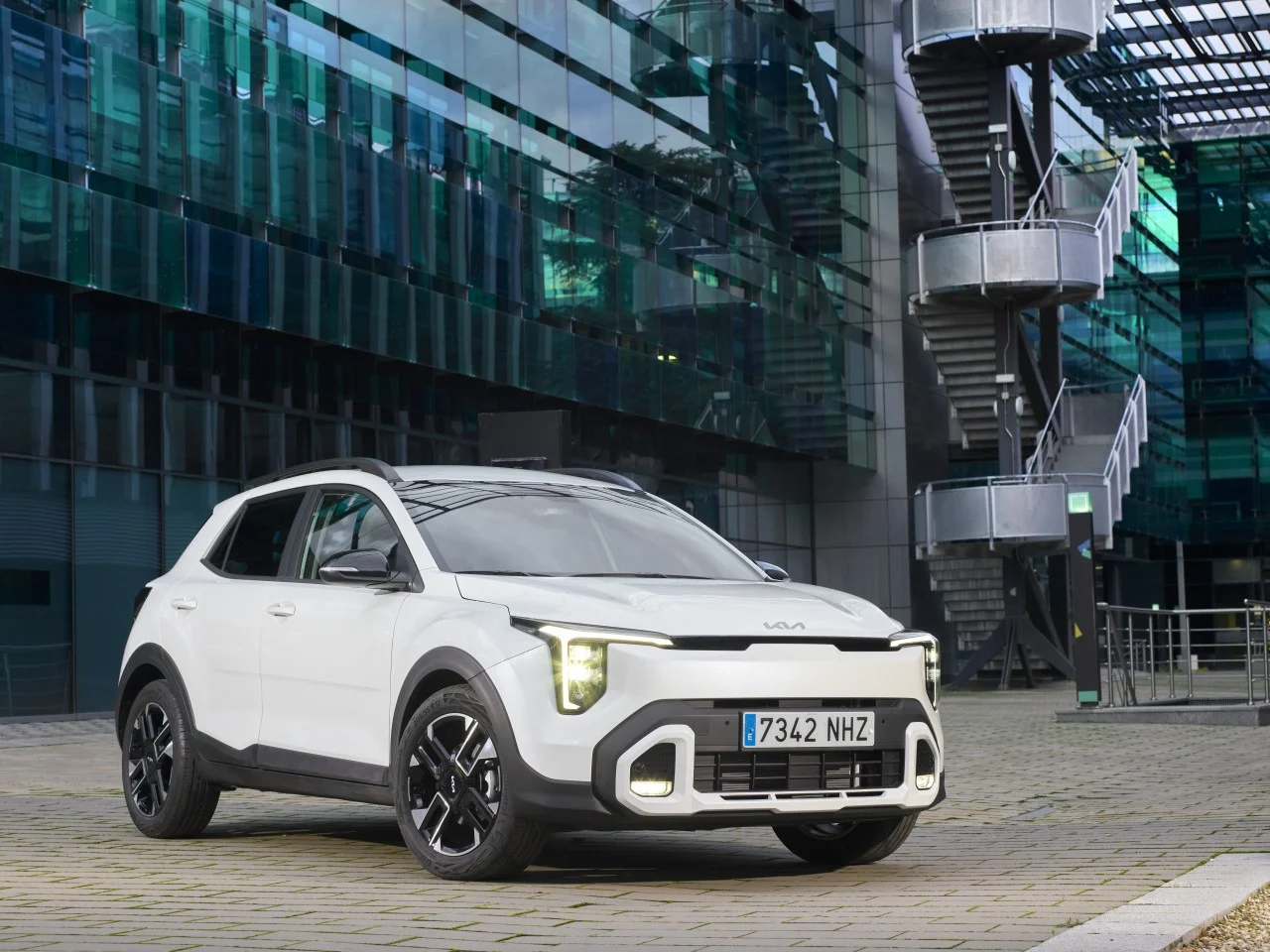 Probé el KIA Stonic y no solo cambia la fachada