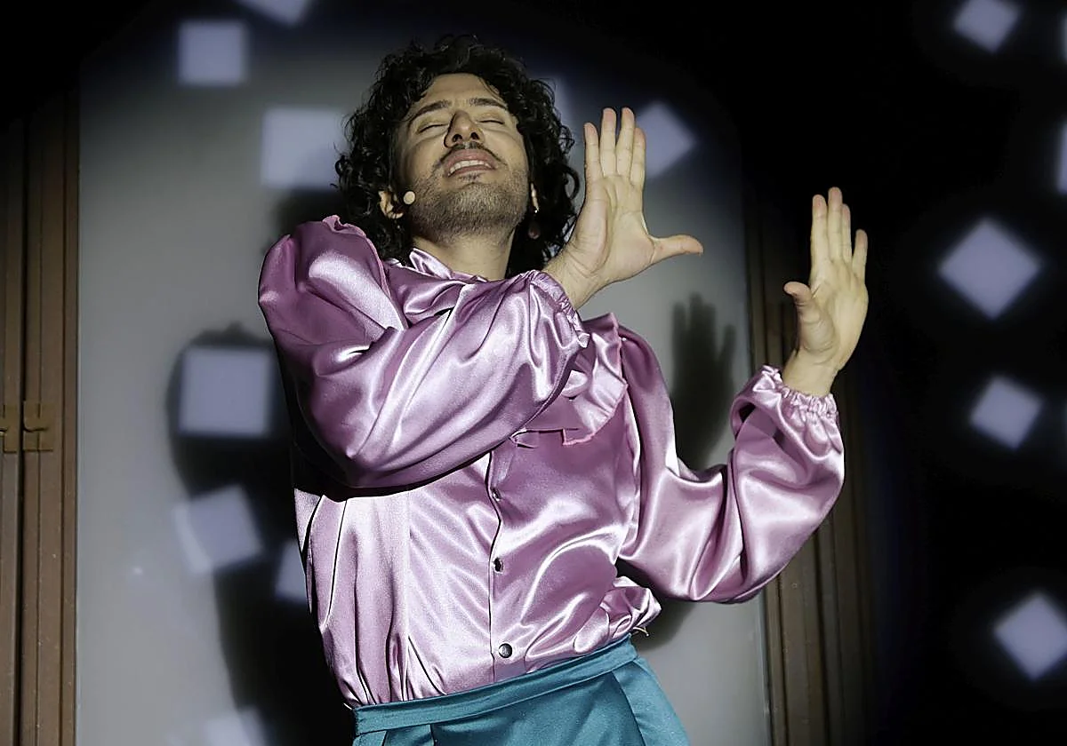 El estallido de Ángelo Néstore: entra en la gran antología de poesía del siglo XXI