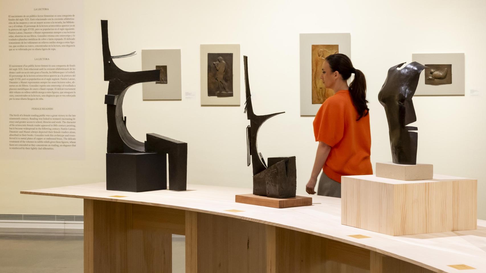 Julio González, el artista inspirado por las mujeres de su vida se despliega en Valencia