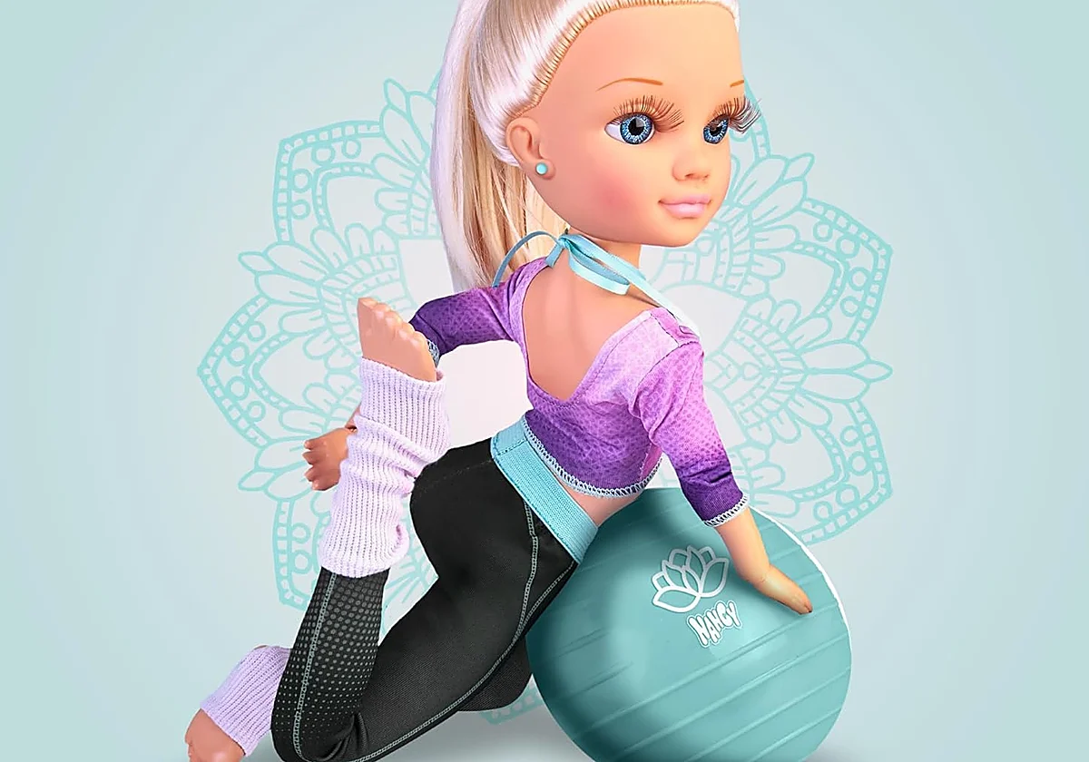 Fomenta el ejercicio con esta Nancy que hace yoga y es superflexible