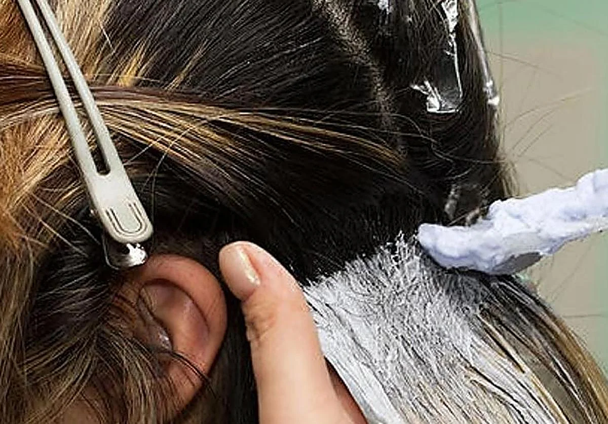 Retiran de la venta un tinte natural y una mascarilla para el pelo tras detectar que su uso no es seguro