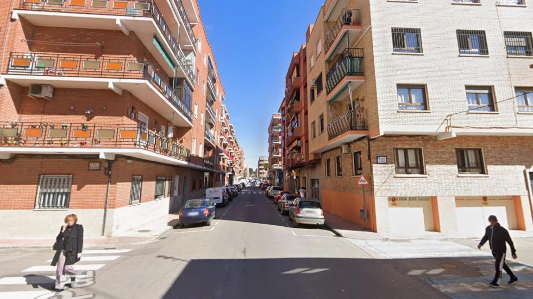 Un menor de 16 años, herido grave al colisionar la moto que conducía con un turismo en Torrijos (Toledo)