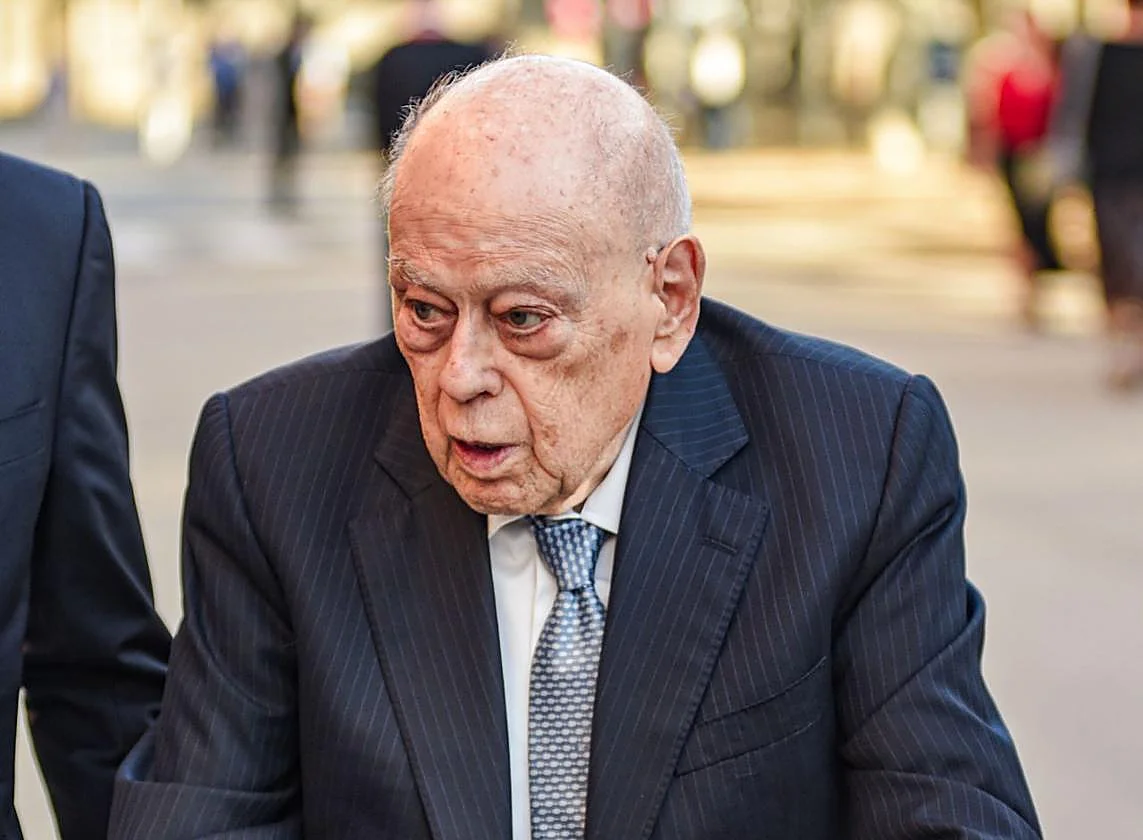 La Audiencia exime a Pujol de declarar en su juicio por el deterioro de su salud