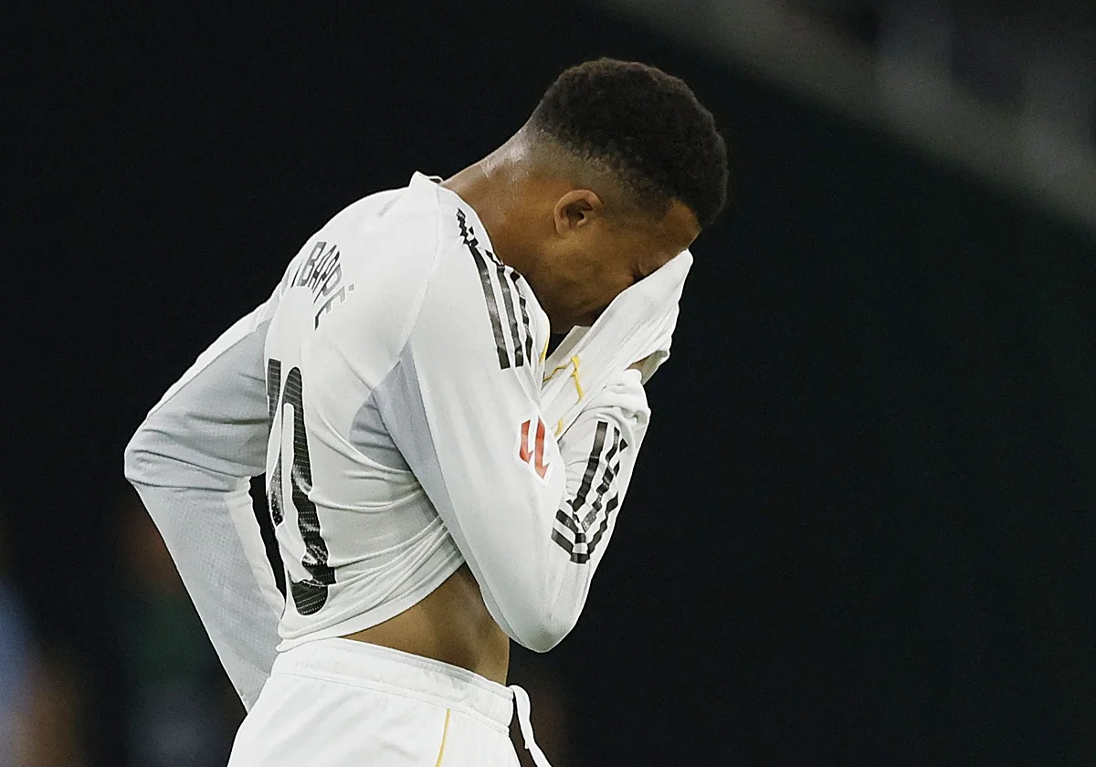 Mbappé, lesionado, pone la vista en el clásico