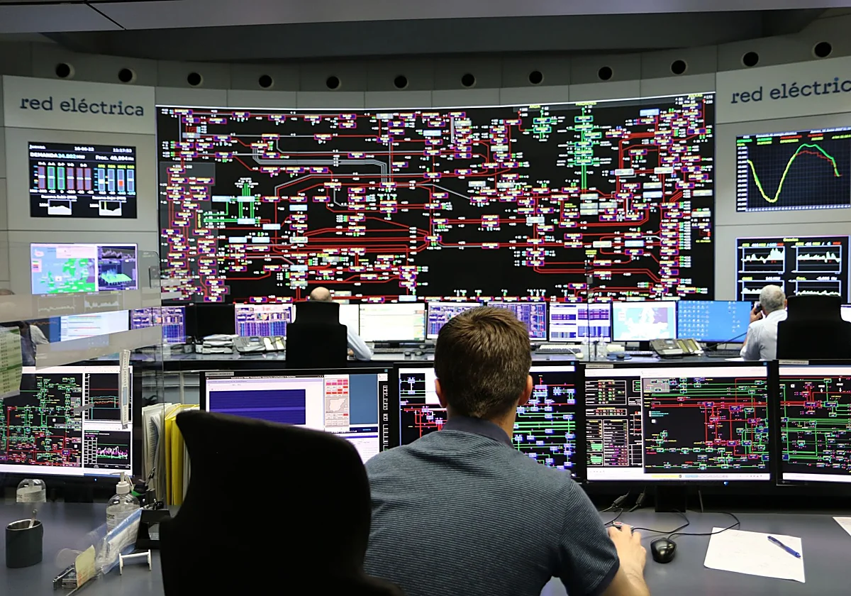 El sector eléctrico pide revisar los costes de operación del sistema un año después del apagón