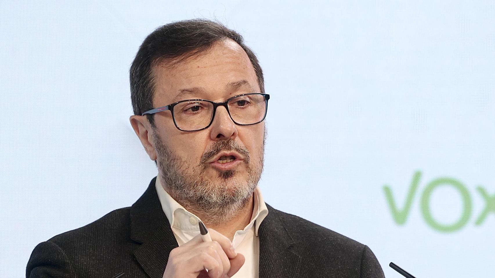 Vox aplicará la prioridad nacional en Castilla y León y asegura que por ellos el pacto se firmaría en 24 horas