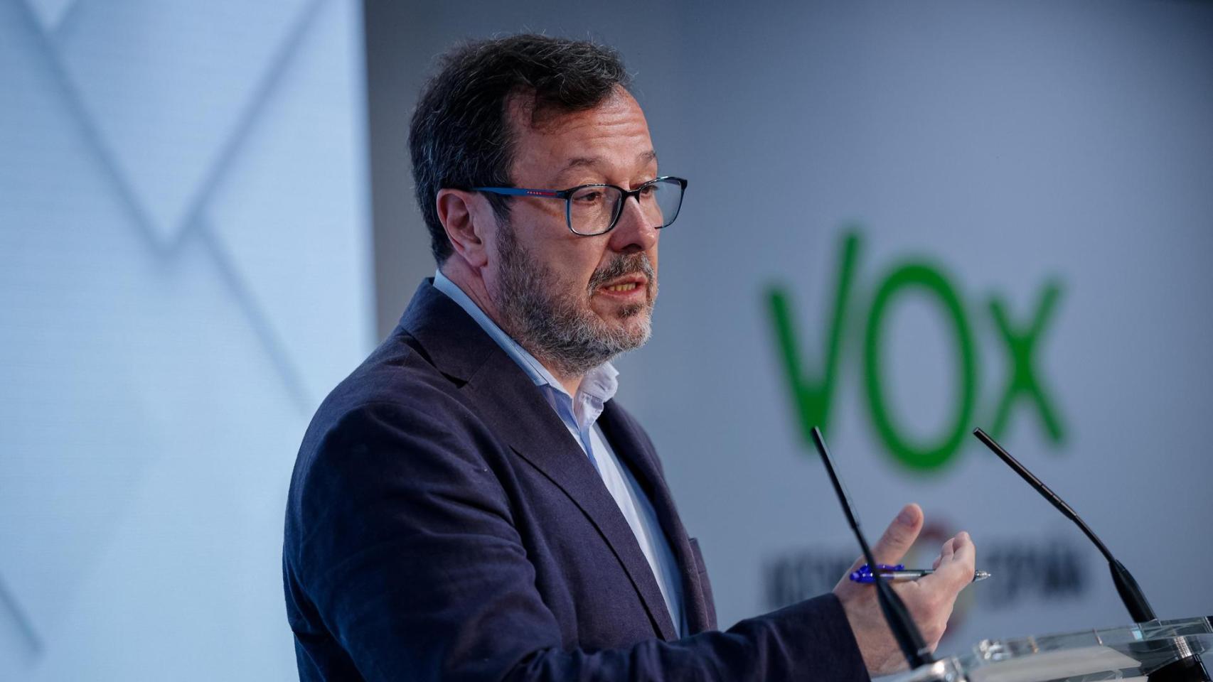 Vox reta a los obispos que rechazan la "prioridad nacional" a ir "con sotana" al barrio musulmán de Molenbeek