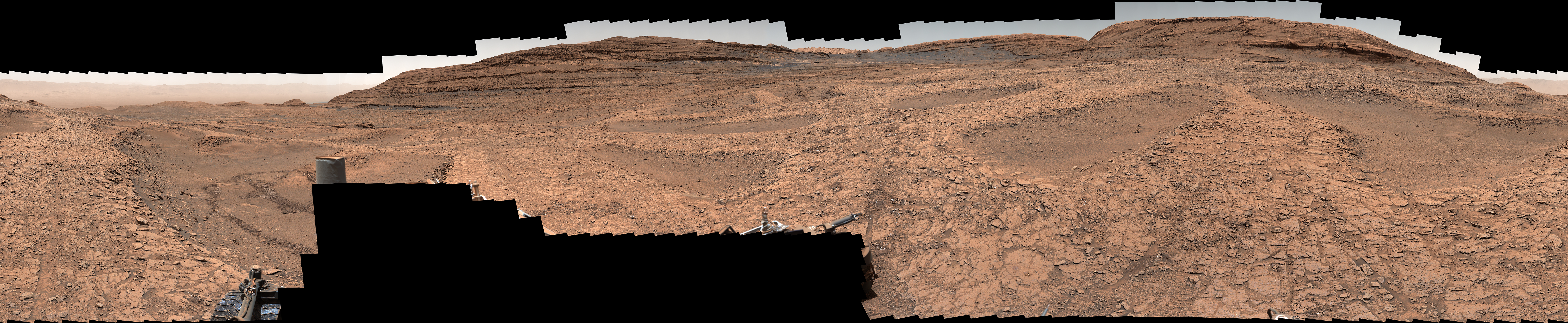 NASA’s Perseverance, Curiosity Panoramas Capture Two Sides of Mars