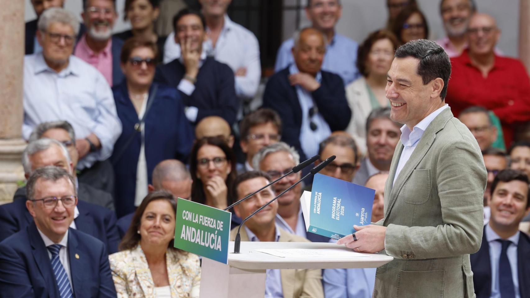 Moreno presenta su "programa de gobierno" con 1.900 medidas: menos impuestos o 2% del PIB para I+D+i