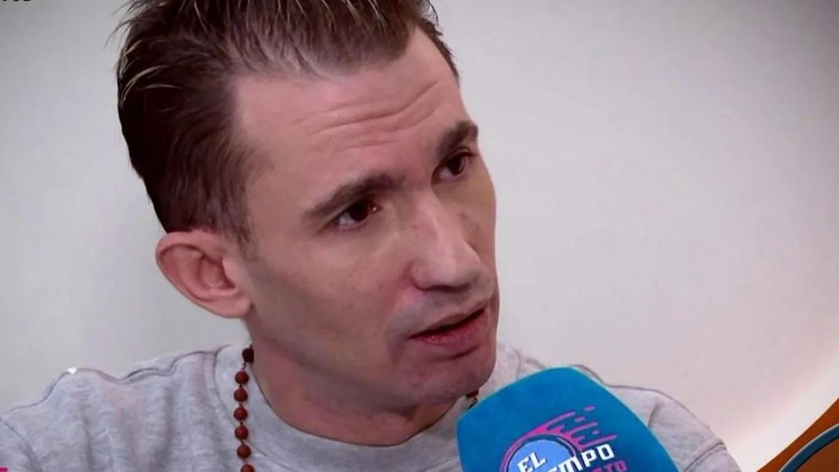 Adrián Gordillo, conocido por interpretar a ‘El Mecos’ en 'Aída', confiesa estar en la ruina