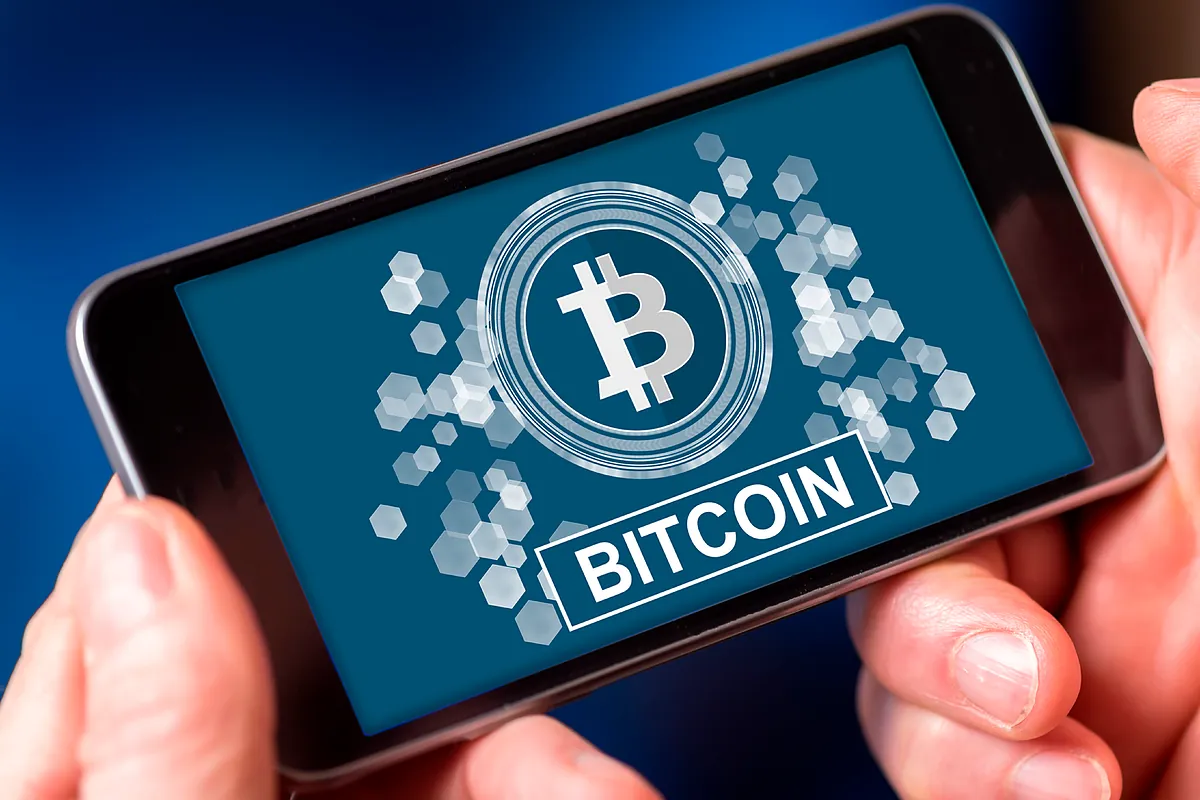 Los 'holders' de bitcoin sacan del mercado un 60% de la oferta