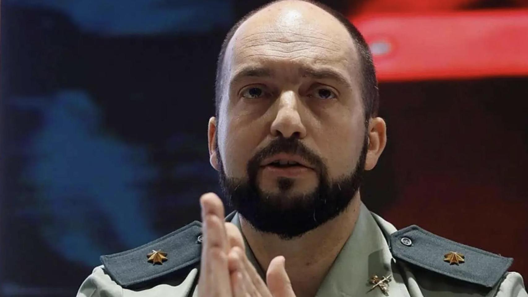 El último 'tiro' de Balas da en la diana del Gobierno: el teniente coronel con mil batallas deja malherida la defensa de Ábalos