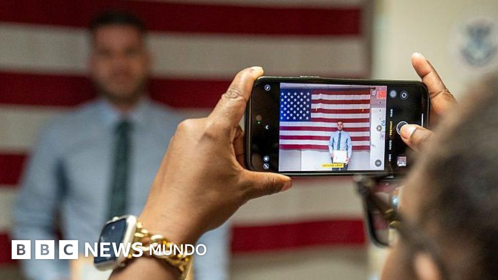 Estaban a punto de convertirse en estadounidenses, pero en el último momento el gobierno de Trump les canceló la ceremonia de ciudadanía