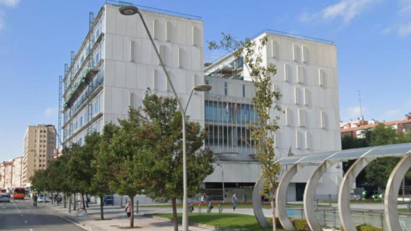 La 'suerte' del clan Ortega: el edil del PSOE y sus hermanos ganan 4 de 5 lotes de fincas rústicas en su pueblo de 100 habitantes