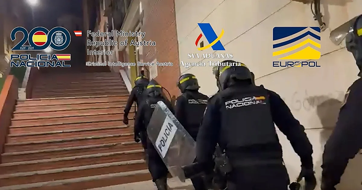 Detenido en Málaga un joven que escondía en su casa un laboratorio clandestino de billetes falsos