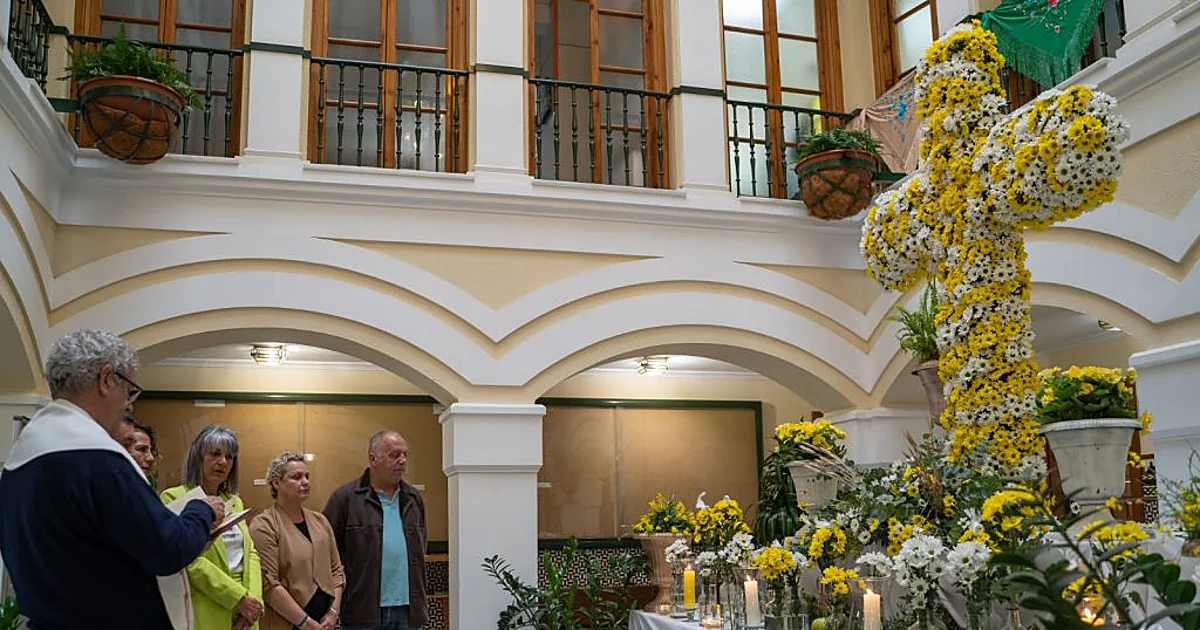 Benalmádena to bloom with tradition during its May Crosses celebrations this weekend