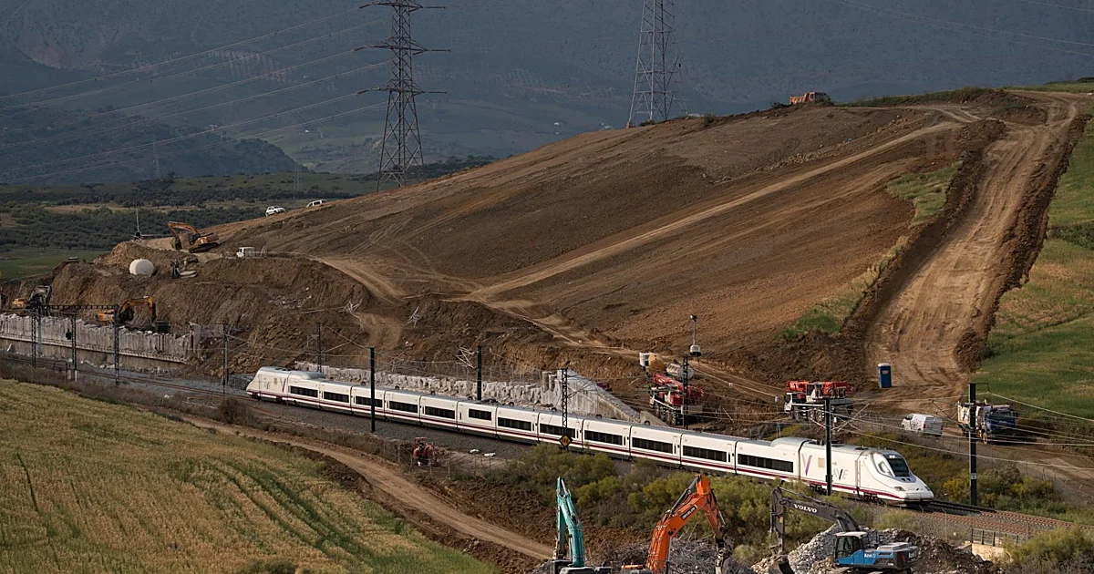 La alta velocidad directa vuelve hoy a Málaga tras cuatro meses y dos cortes de las vías