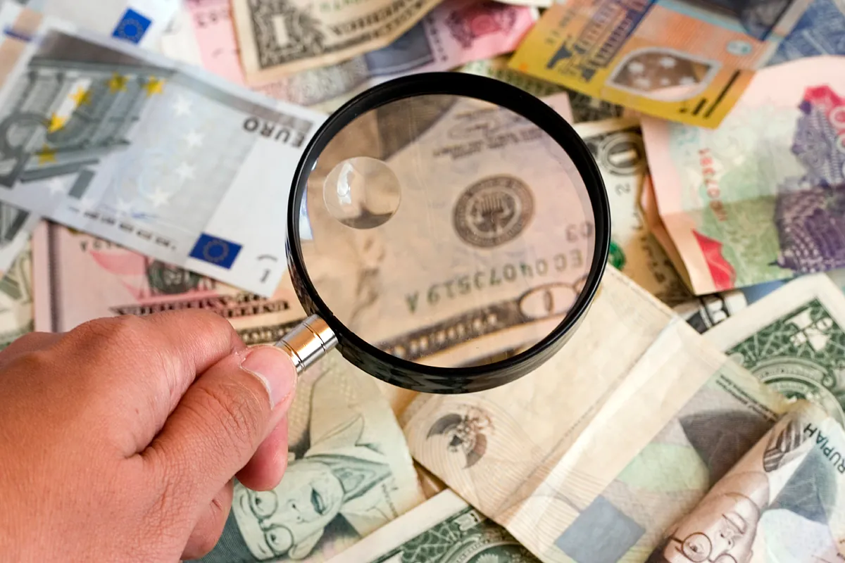 DPAM apuesta por los bonos de España, Eslovaquia y Polonia