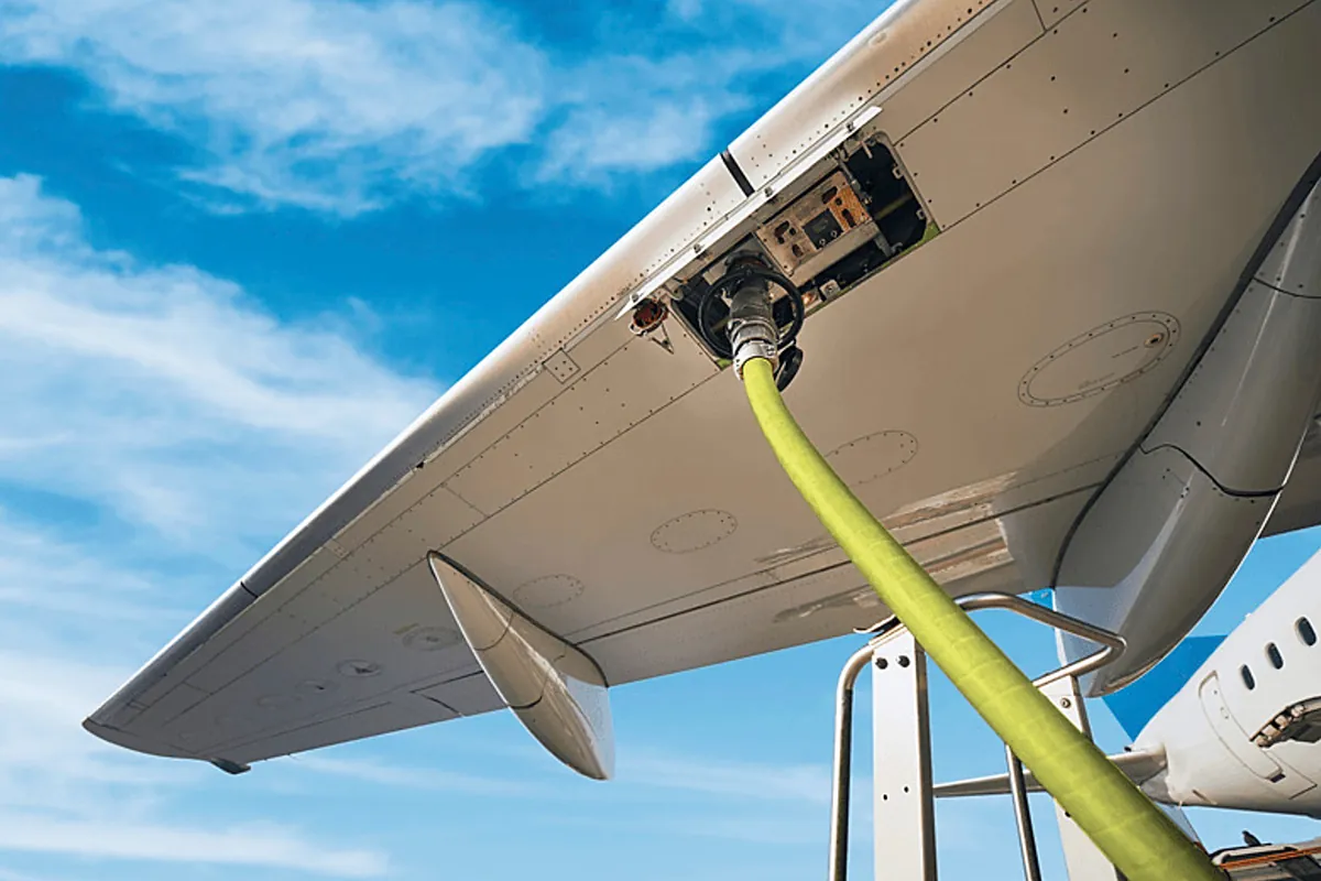 Aerolíneas: la crisis del petróleo pone al SAF en el punto de mira