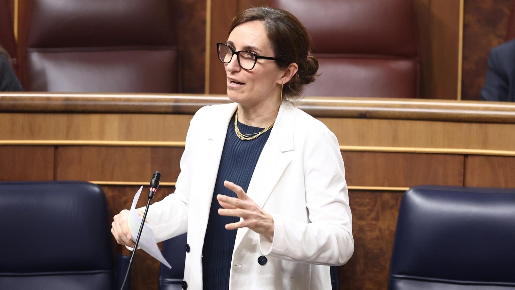 La 'huida' a Madrid de Mónica García y su fracaso con la huelga de médicos agranda el malestar de Moncloa con Sumar
