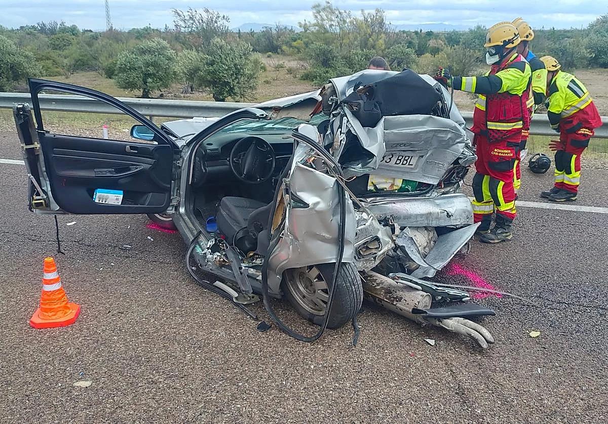 Muere un hombre de 40 años tras el choque entre dos vehículos en la A-66 en la provincia de Badajoz